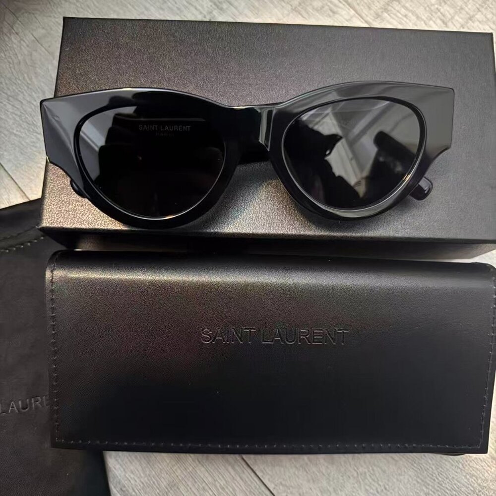 YSL Sunglasses - Picture 6 of 12